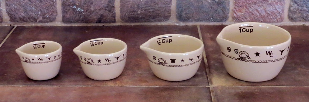 Ranch Home Measuring Cups