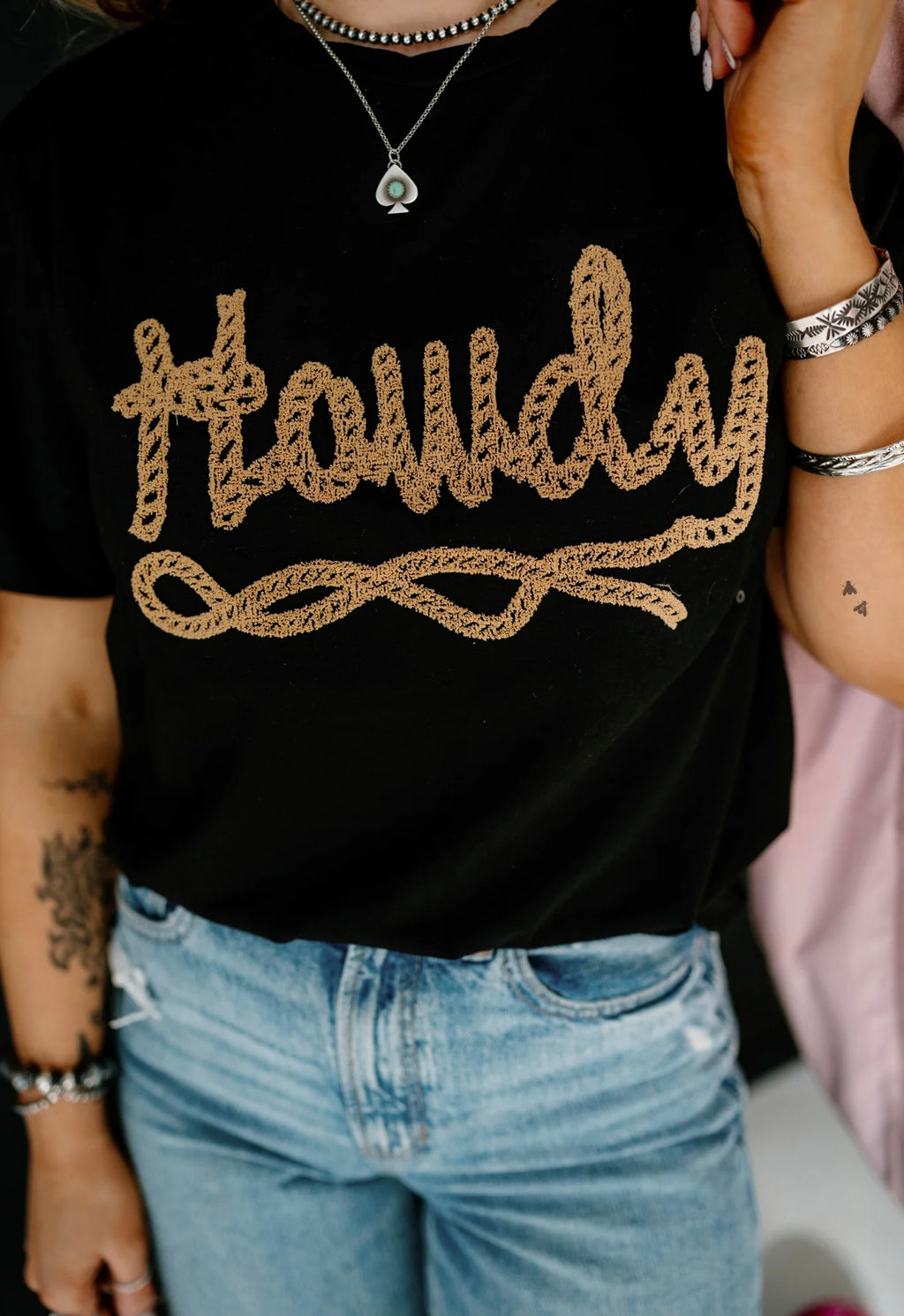 Howdy Embroidered Tee Black
