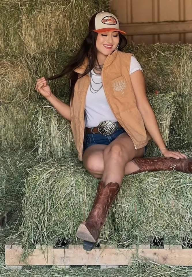 Camel Boot Stitch Vest