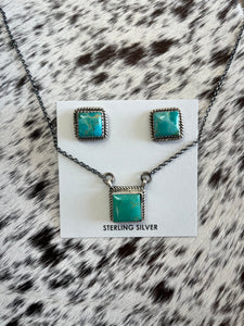 The Turquoise Square Set